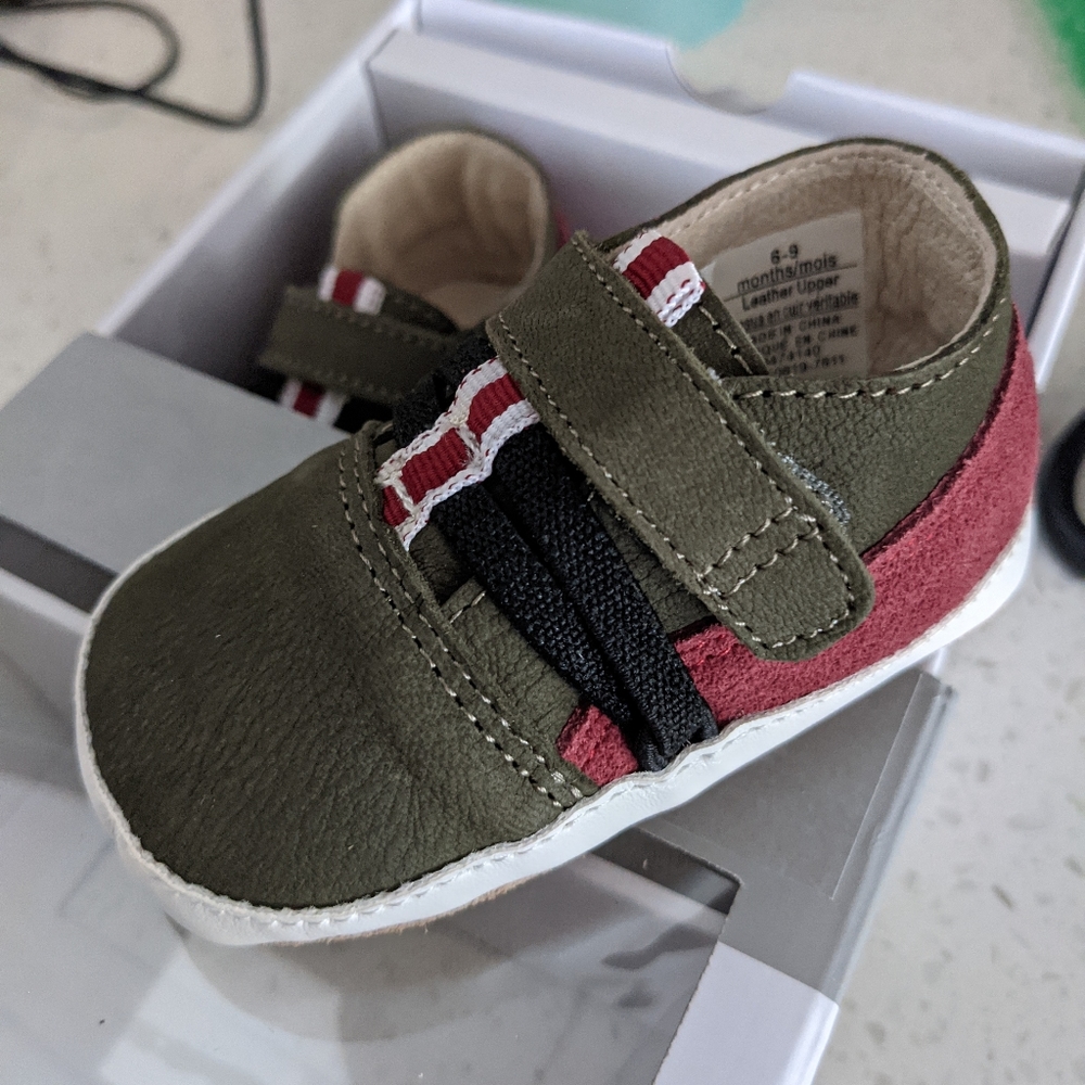 Brand new Robeez shoes